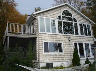 5285 Edgewater Beach Rd, Green Bay, WI 54311