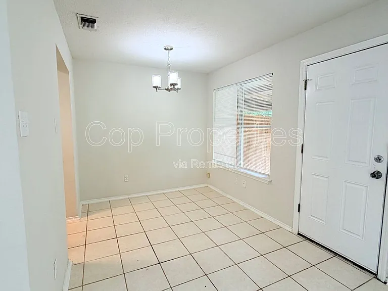 6321 Waddesdon Wood — Photo 6