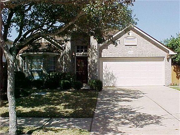 2nd image of 4719 Silverlake Dr
