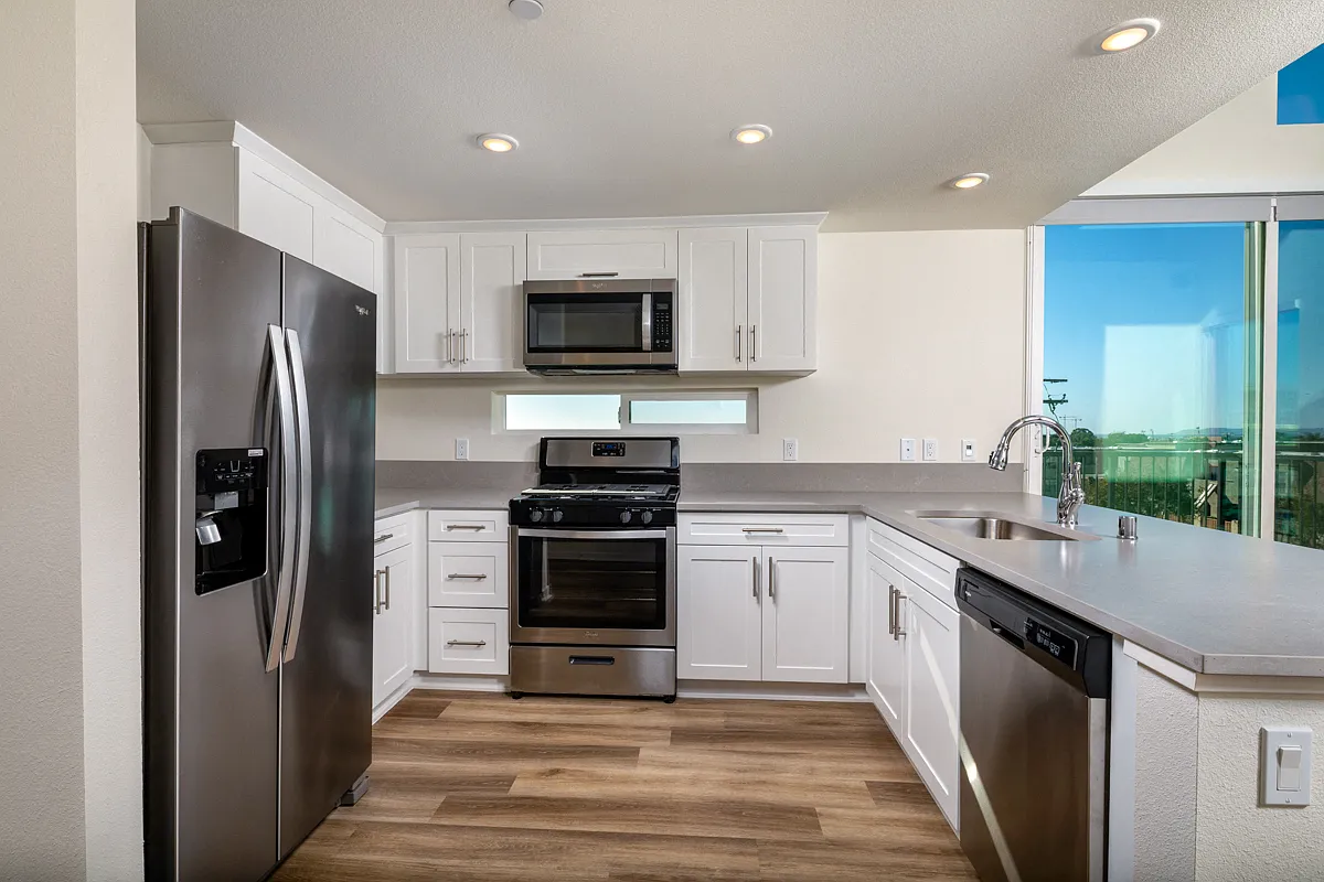 Azul Chula Vista — Photo 3