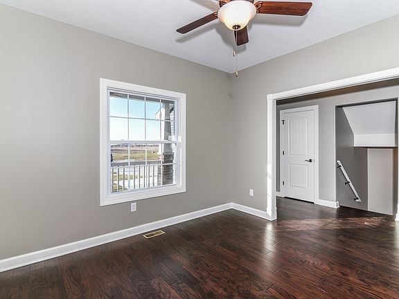 4th image of 1670 Eagle Bluff Dr