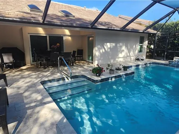 373 Fox Den CIR, NAPLES, FL 34104