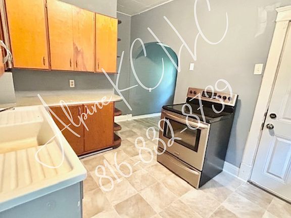 3rd image of 425 Cypress Ave