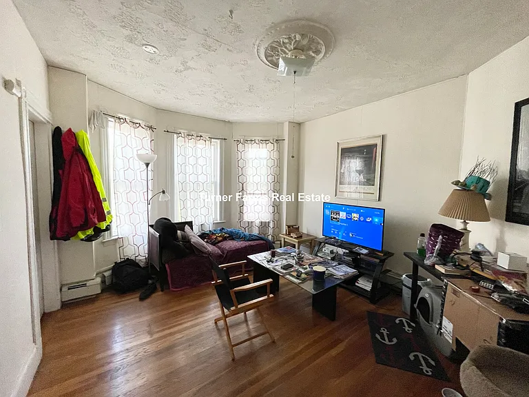 20 Howell St #3F — Photo 4