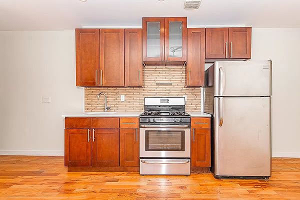 1st image of 591 Franklin Ave #9CB
