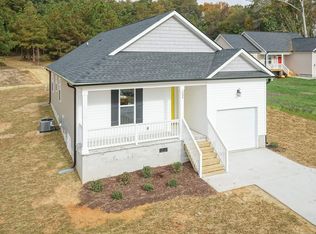 234 Parker Rd, Four Oaks, NC 27524