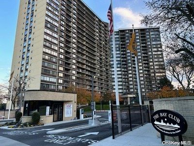 2 Bay Club Road #1M, Bayside, NY, 11360
