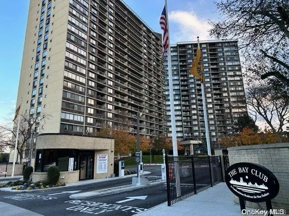 2 Bay Club Drive #1M, Bayside, NY 11360
