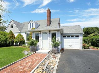 57 Girard Ave, Bay Shore, NY 11706