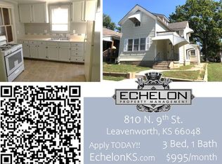 810 N 9th St, Leavenworth, KS 66048