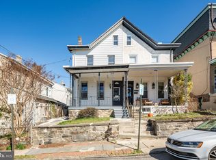 4561 Boone St, Philadelphia, PA 19128
