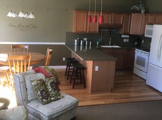 2409 Cloverwood Loop #18, Anchorage, AK 99508