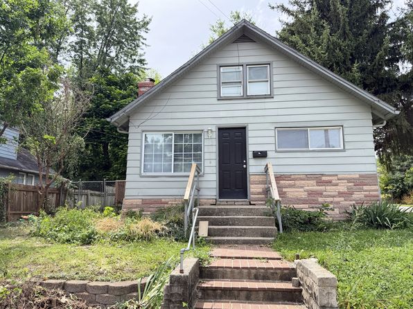302 S Hocker Ave