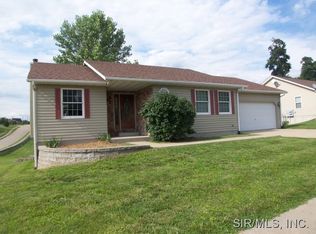 101 E Hunters Rdg, Valmeyer, IL 62295