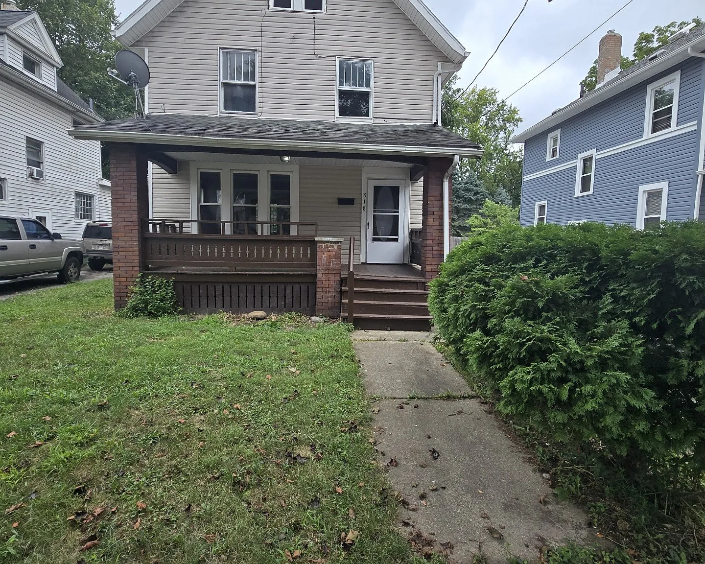 818 Avon St — Photo 1