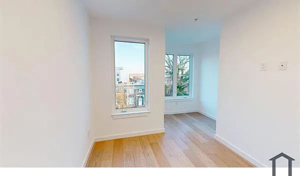1806 I St NE #10 — Photo 9