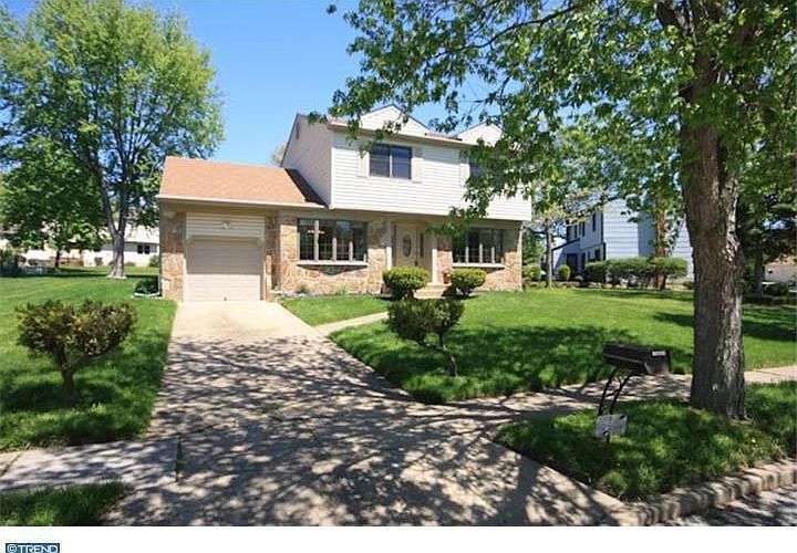 2nd image of 166 Meadow Ln
