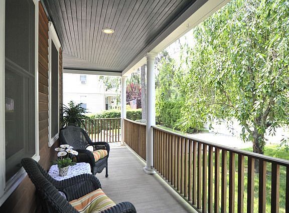 4th image of 87 Myrtle Blvd