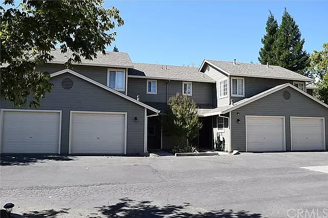 2 bed, 1.5 bath, 875 sqft, $1,550 — Photo 1