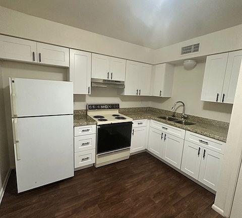 3rd image of 2328 W Ella St APT 102