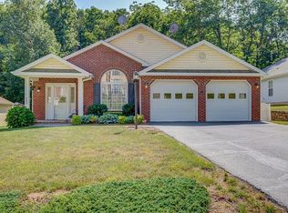 4248 Daugherty Rd, Salem, VA 24153