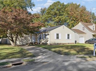13 Steeplechase Loop, Hampton, VA 23666