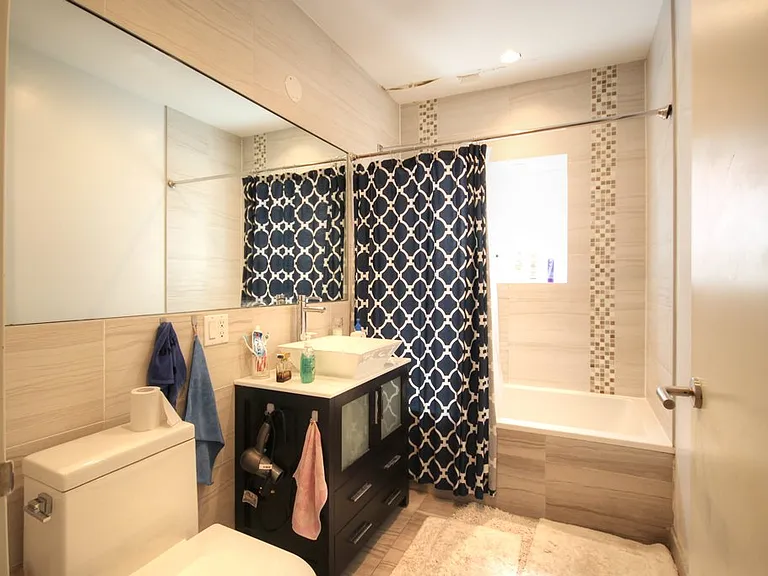 431 Grand St #5C — Photo 9