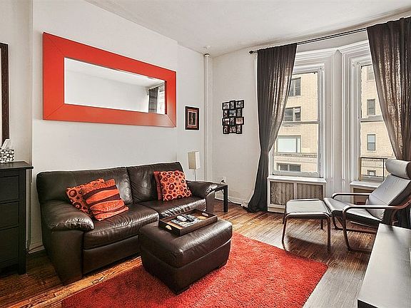 2nd image of 328 W 77th St APT 7