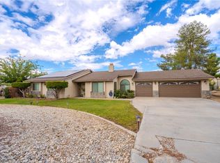 18106 Carob St, Hesperia, CA 92345