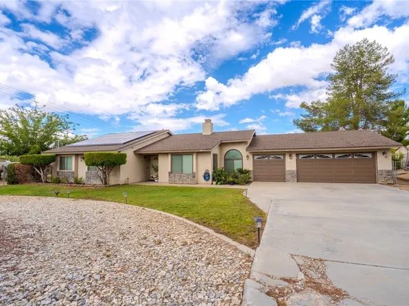 18106 Carob St, Hesperia, CA 92345