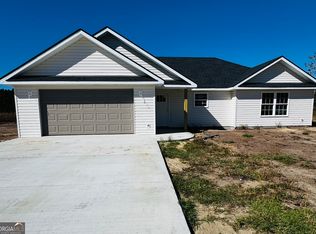 62 Manassas Station Rd, Claxton, GA 30417