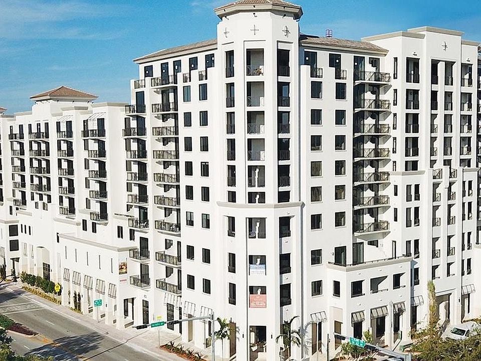 1st image of 300 Altara Ave