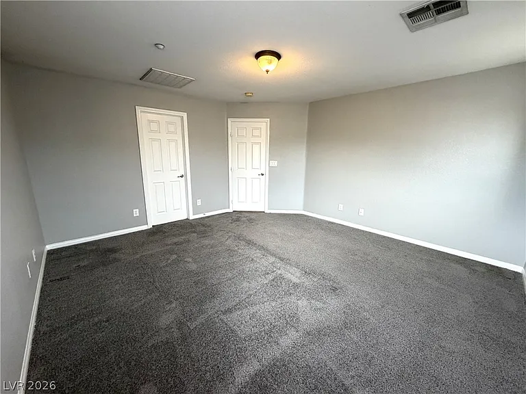 2021 Brush Stroke St — Photo 15