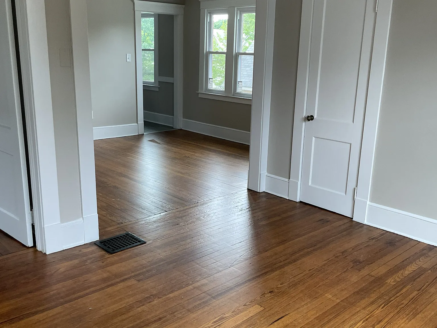 2 bed, 1150 sqft, $1,800 — Photo 3