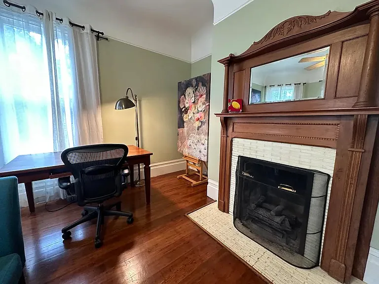 735 Broadway — Photo 6