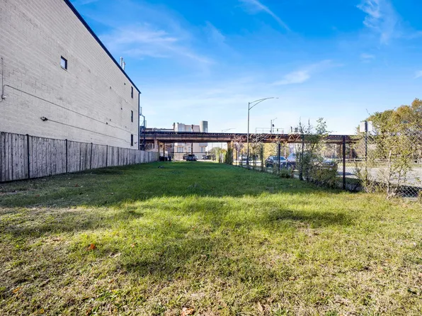 5900 S Calumet Ave, Chicago, IL 60637