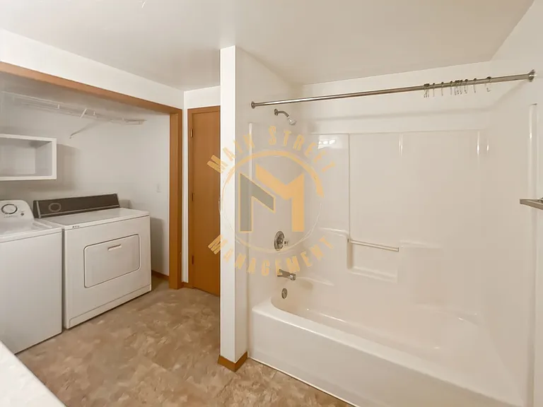630 Trumpeter Trl — Photo 14
