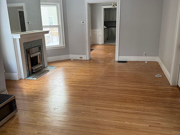 3rd image of 169 Anderson Pl #1