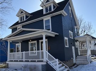 910 S Main St, Medina, NY 14103