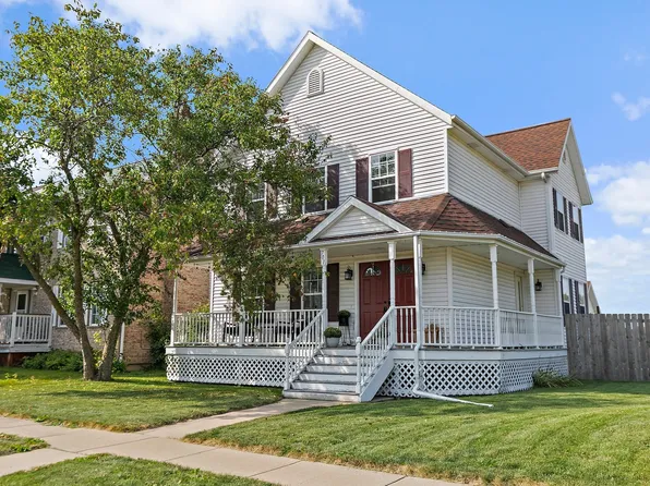 701 W Benham St, Kirkland, IL 60146