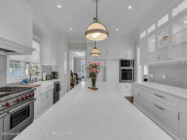 502 Brighton Ave — Photo 17