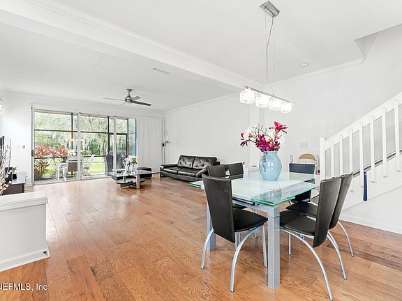 3rd image of 8412 DRAYTON PARK Drive