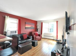 3 E 1st St, Bayonne, NJ 07002