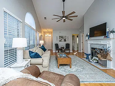 3 bed, 1552 sqft, $3,500 — Photo 4