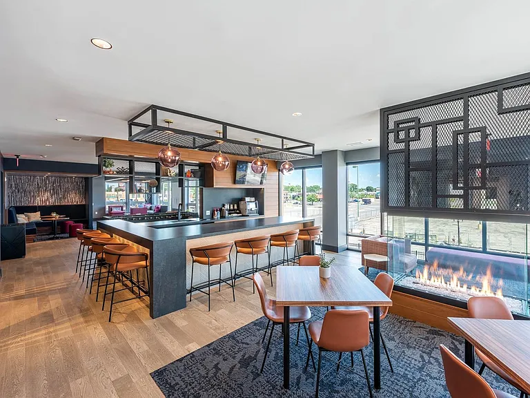 Pivot Apartments — Photo 67