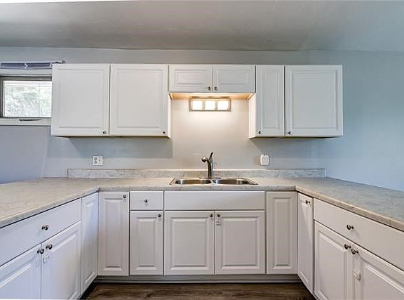 4th image of 2508 NW 65th St