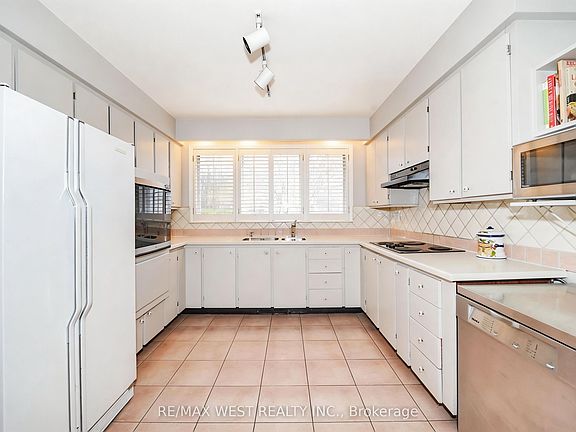 3rd image of 47 Saint Georges Rd