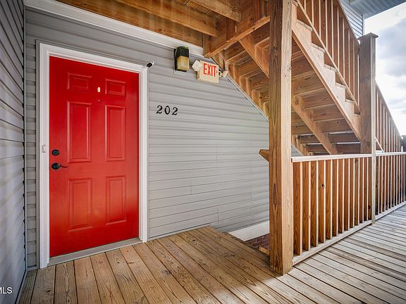 3rd image of 700 Sir Echo Dr Unit 202