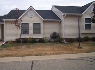 1384 Shire Ct, Howell, MI 48843