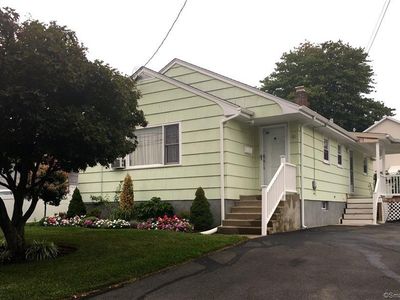 80 Hollywood Ave, Stratford, CT, 06614